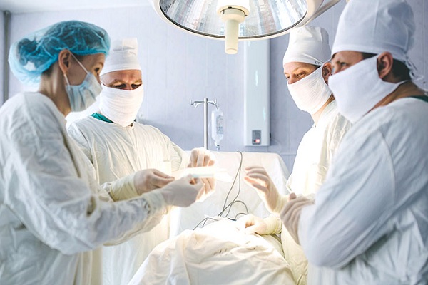 ../news/uchenye_razrabatyvajut_tekhnologiju_vvedenija_lekarstv_v_kostnye_implantaty.html