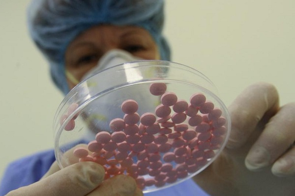 ../news/minpromtorg_rf_predlagaet_okazatsja_ot_objazatelnoj_sertifikacii_farmacevticheskikh_sredstv.html